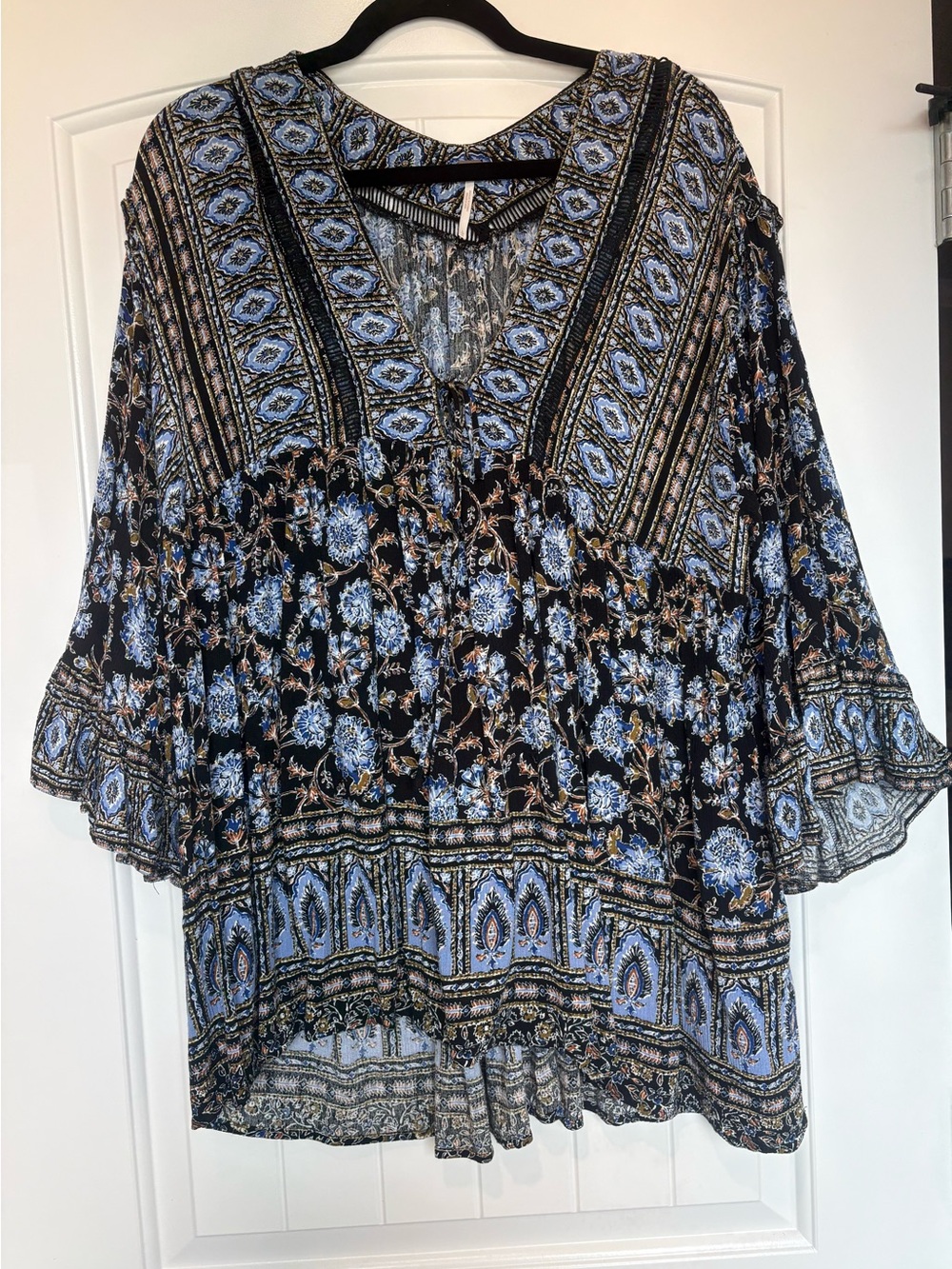 Free People Floral Border Print Boho Tunic Blouse Black Blue Size L